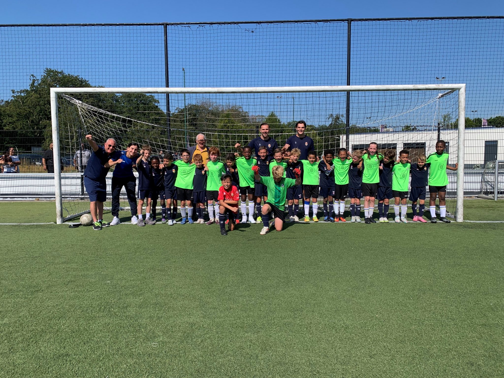 Met trots de zomer in na geslaagde krachtmeting tegen Willem II