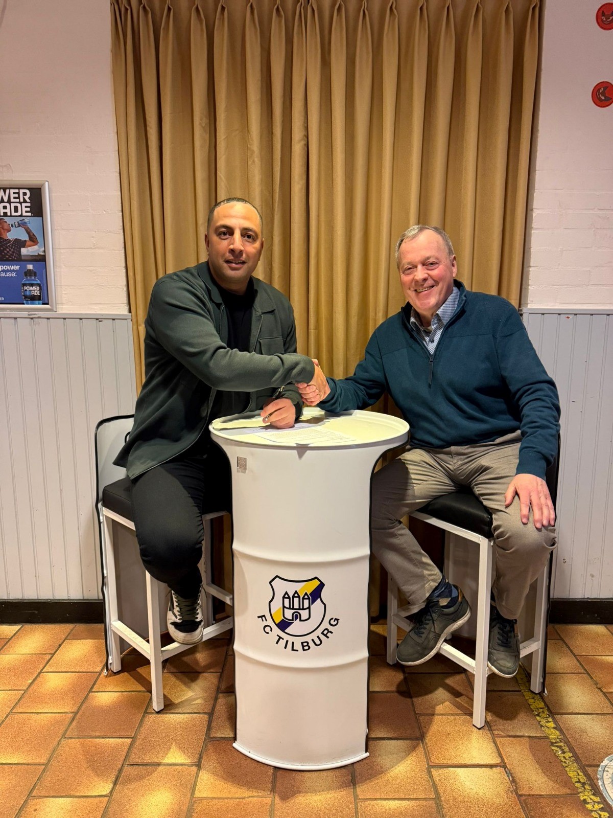 FC Tilburg haalt ambitieuze trainer Younes Kanoun binnen