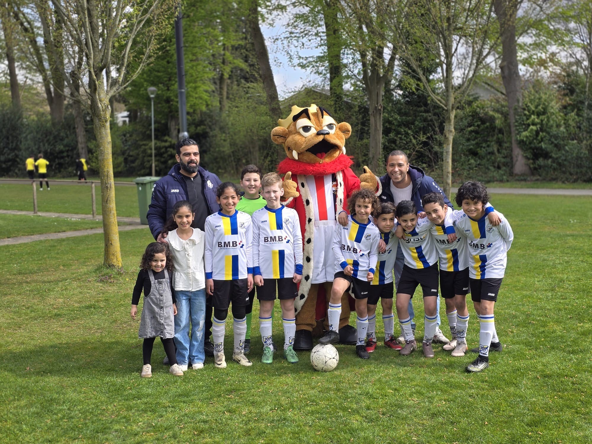 FC Tilburg JO10-3 pakt toernooizege bij Willem II!
