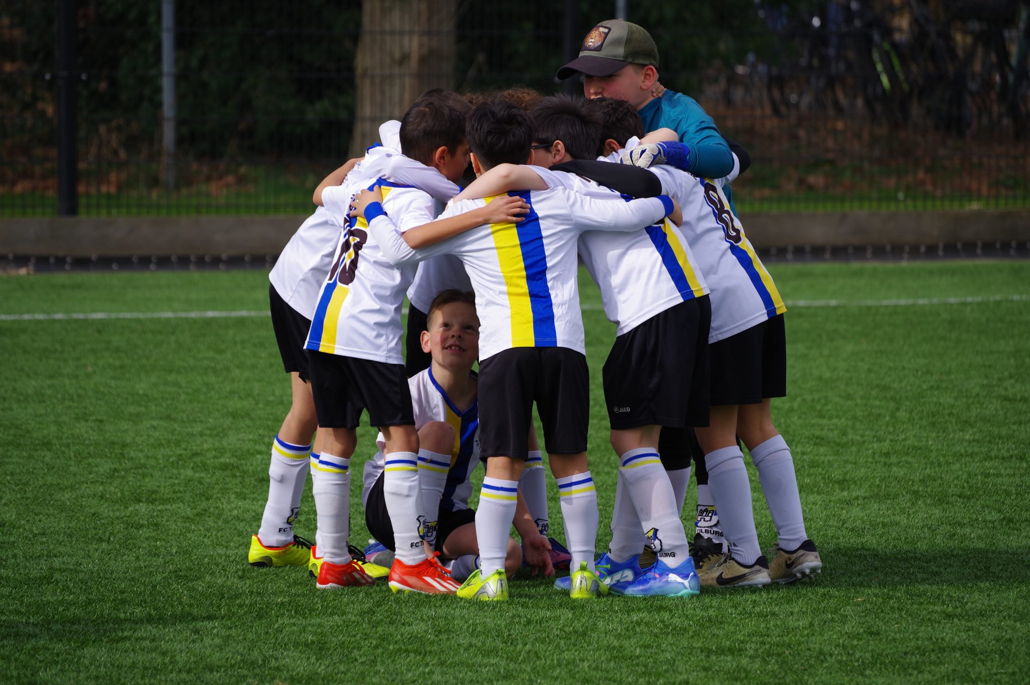 FC Tilburg JO10-2 wint thriller tegen VOAB