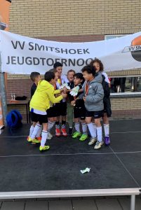 JO9-1 zet reeks voort in en wint JO10 toernooi