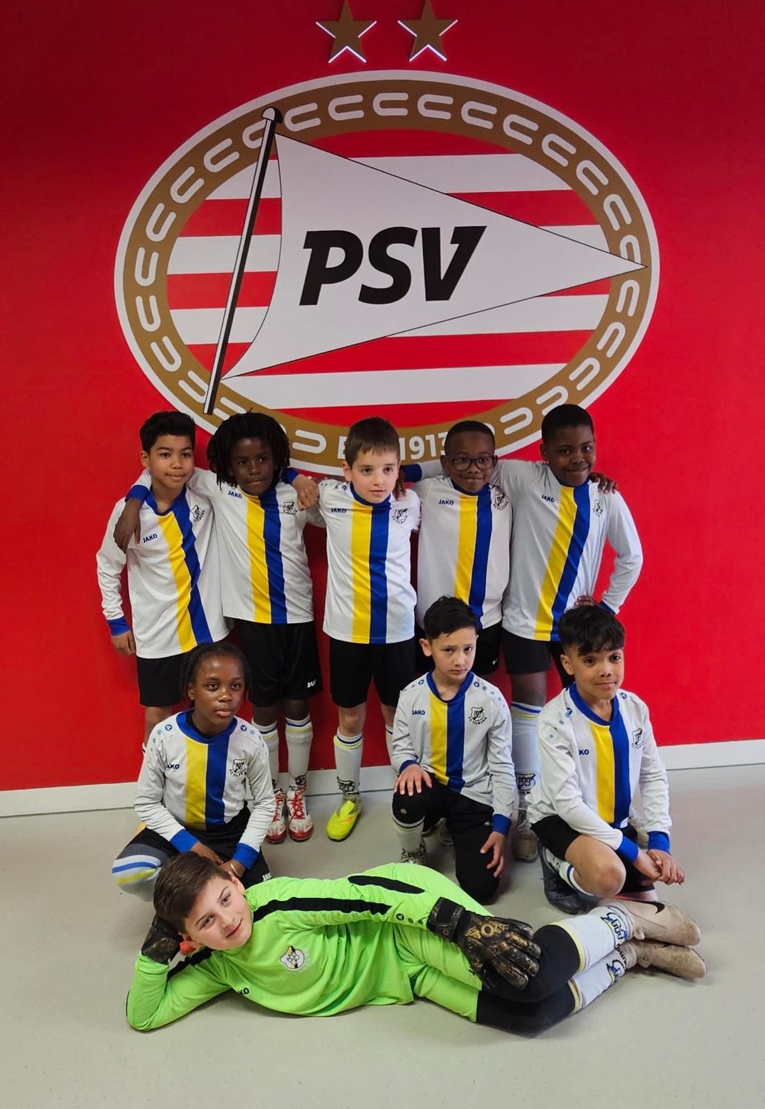 JO9 kroont zich tot winnaar PSV Academy Cup!