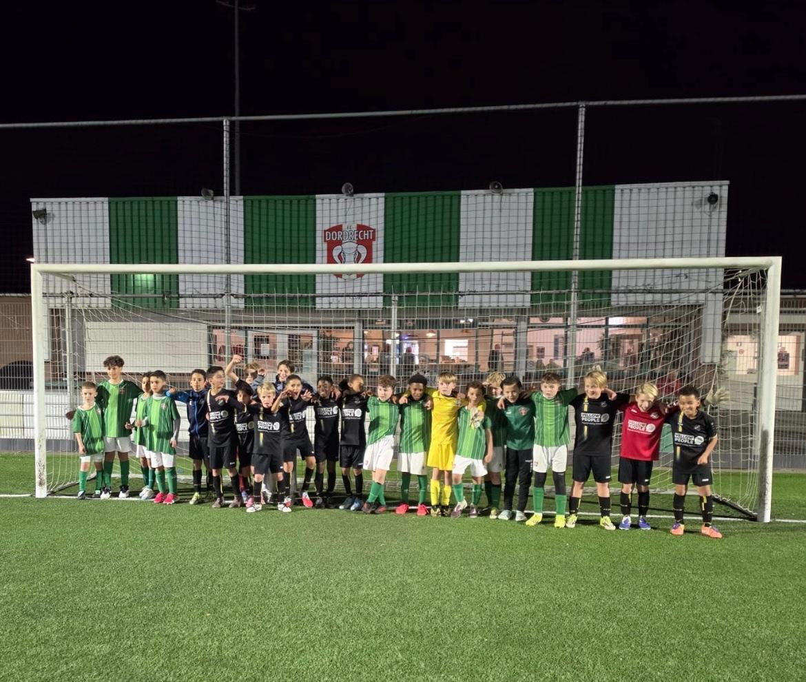 O11-2 schittert tegen FC Dordrecht