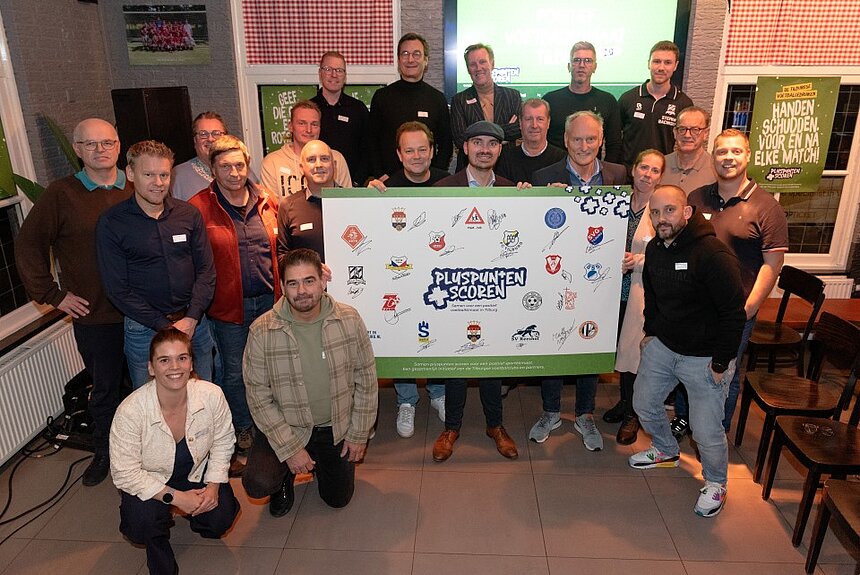 Tilburgse voetbalclubs tekenen vernieuwd convenant voor positief voetbalklimaat