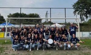 Vrouwen FC Tilburg laten zien hoe het wél moet: ‘Achteraf gezien toch best een leuke finale’